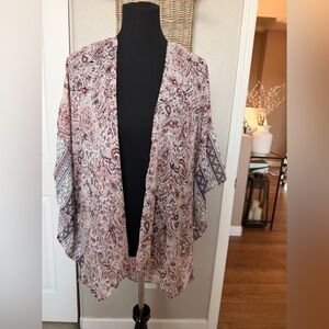 Kimono Wallflower Pink Paisley Print Top